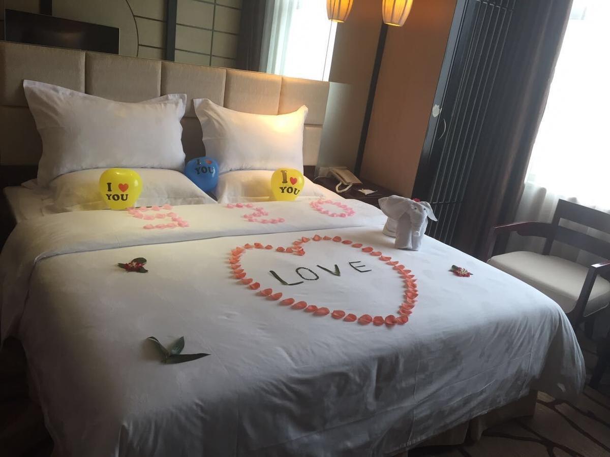 Royal Century Hotel Thẩm Quyến Ngoại thất bức ảnh