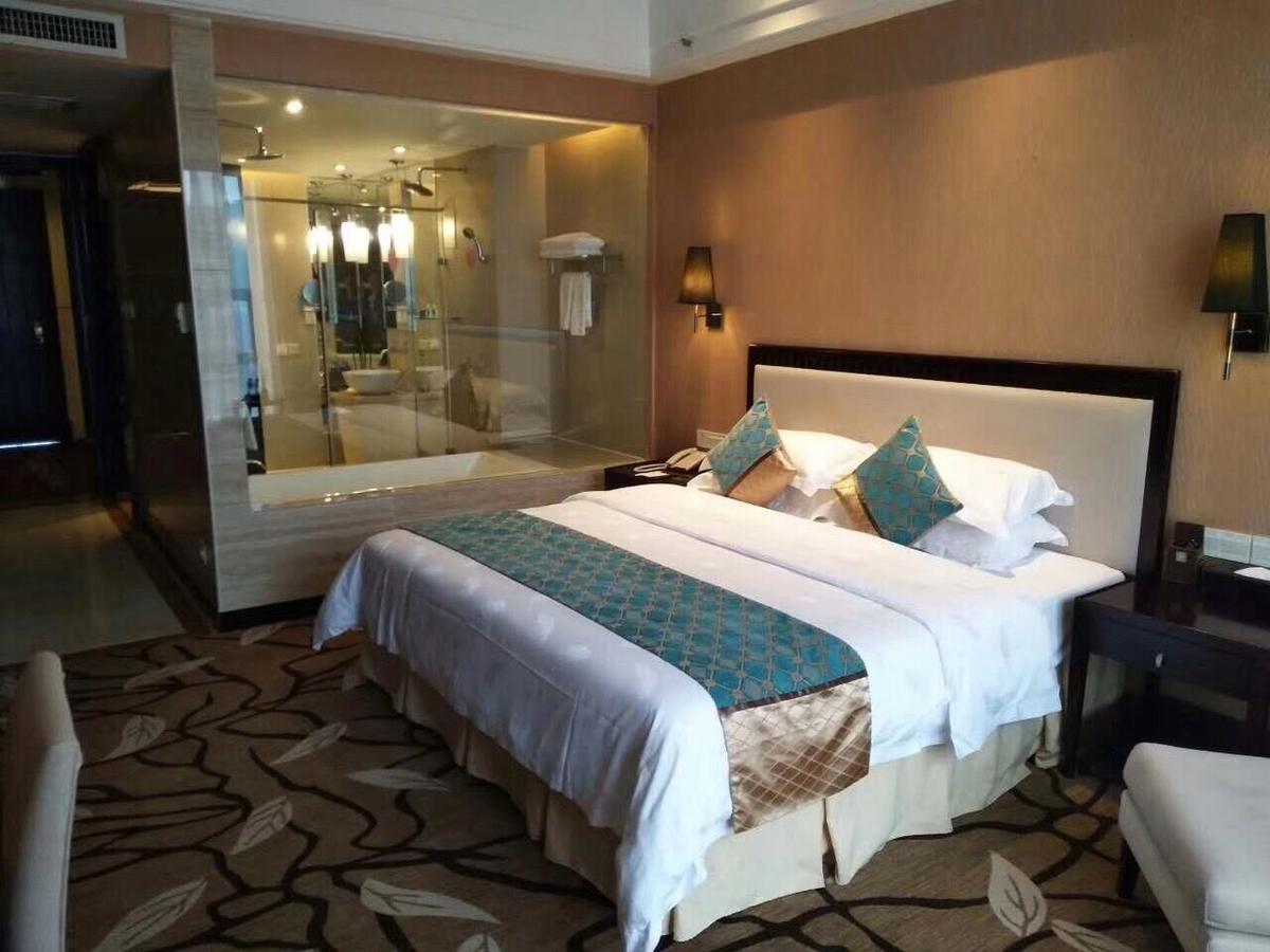 Royal Century Hotel Thẩm Quyến Ngoại thất bức ảnh