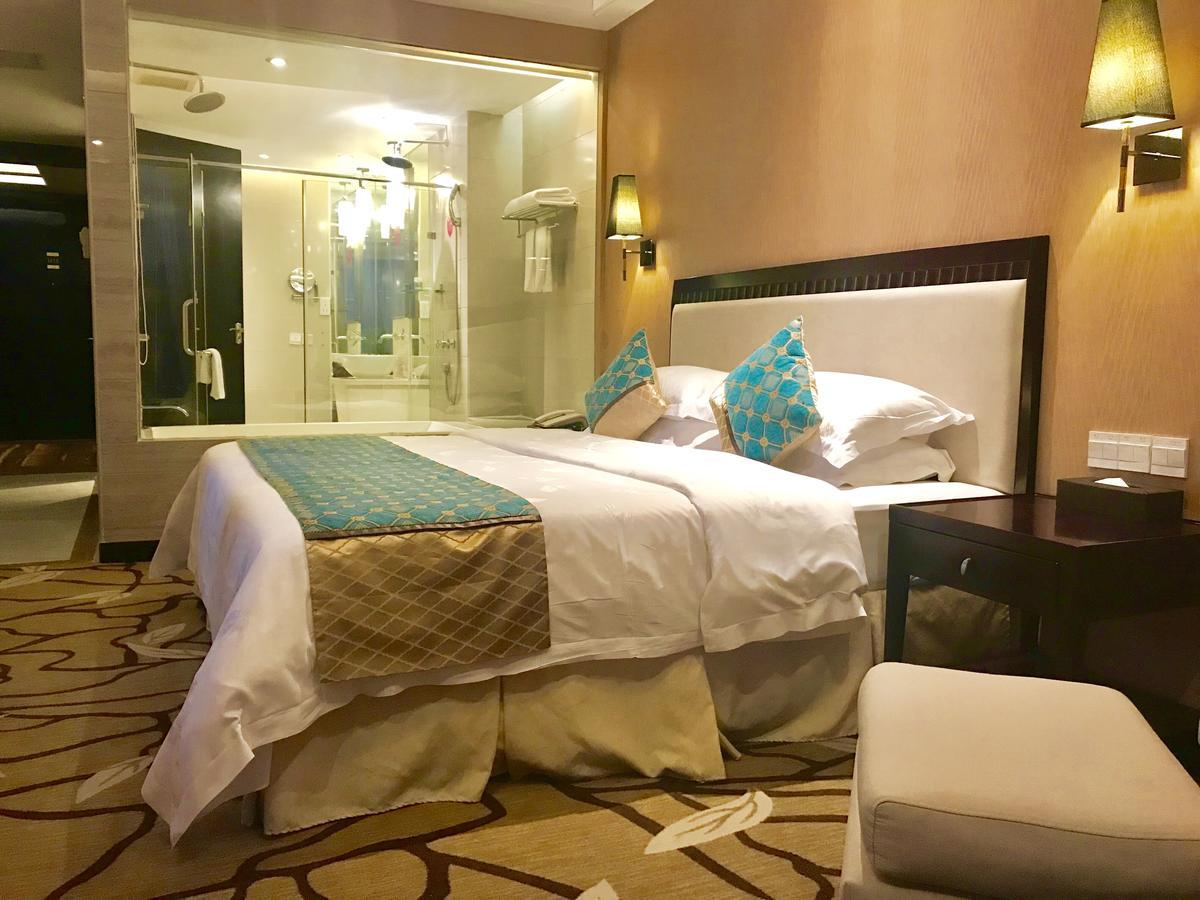 Royal Century Hotel Thẩm Quyến Ngoại thất bức ảnh